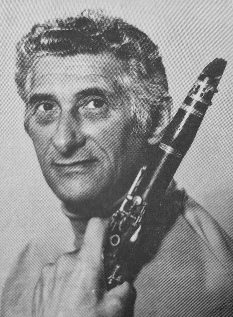 Cy Laurie holding a clarinet